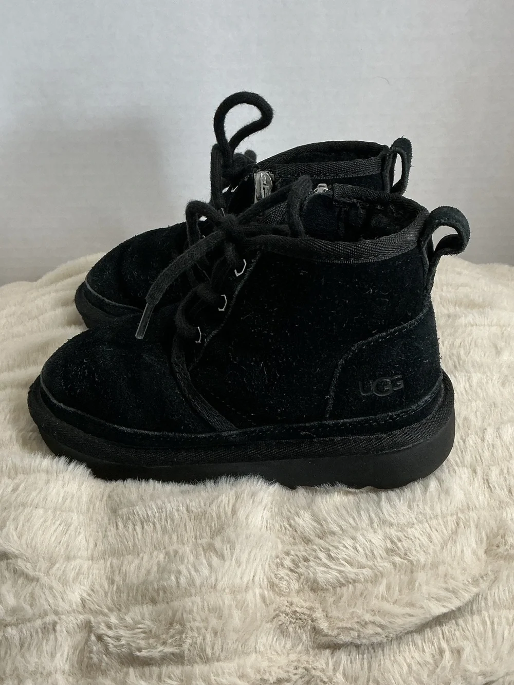 UGG Australia Toddler Neumel II Boots 1017320T | USA Size 11 | Good Condition